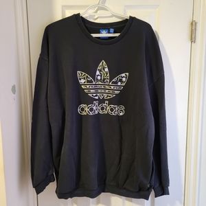 Adidas Crewneck Sweatshirt with POCKETS!